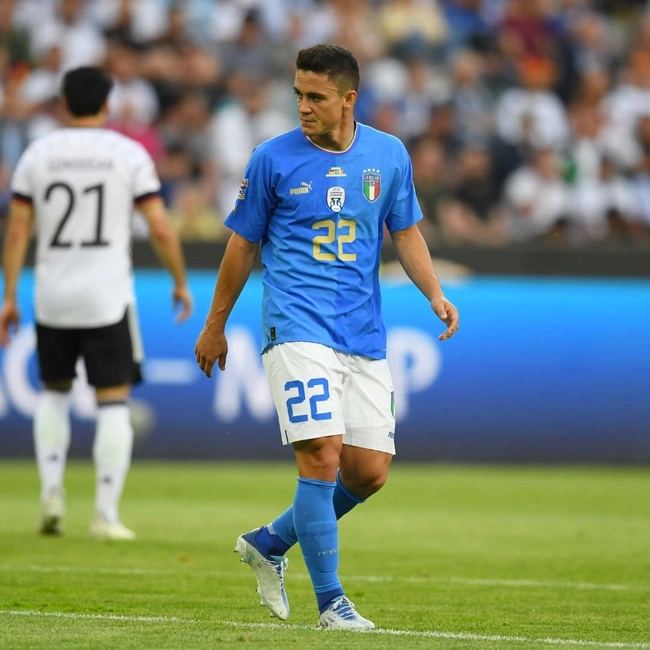 cover image of the auction item