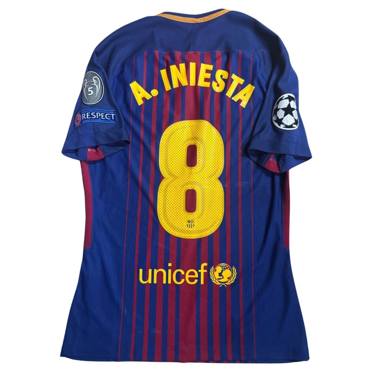CAPITTEN キャピテンA. INIESTA 8シャツ 国立限定バルセロナ The #Infinit8Iniesta jersey, on sale now!