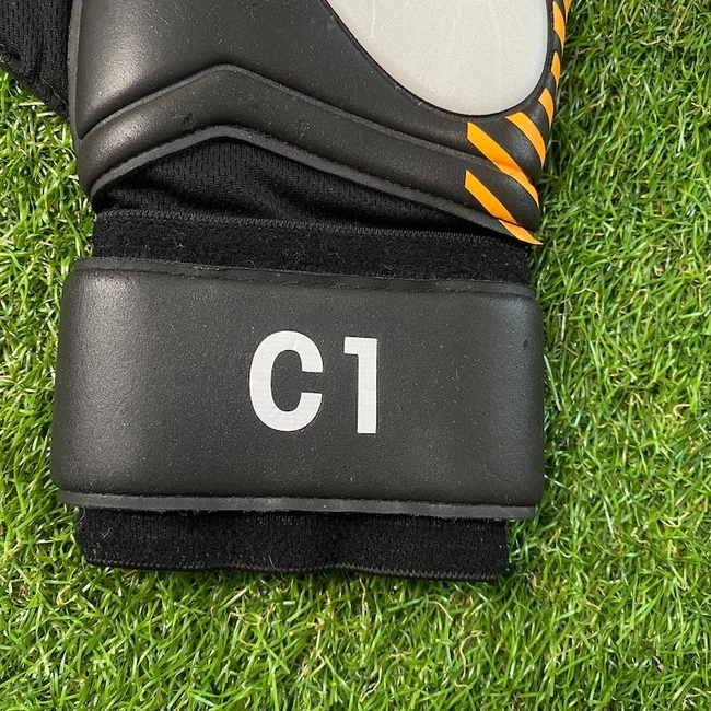 cover image of the auction item