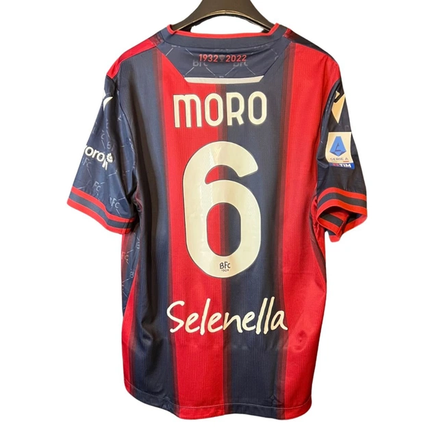 cover image of the auction item