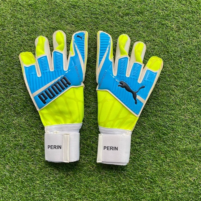 cover image of the auction item