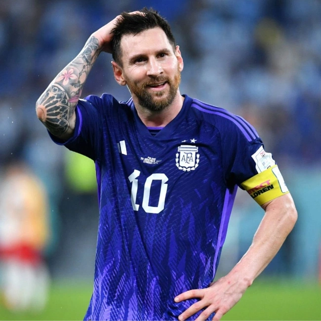 cover image of the auction item