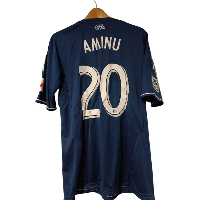 cover image of the auction item