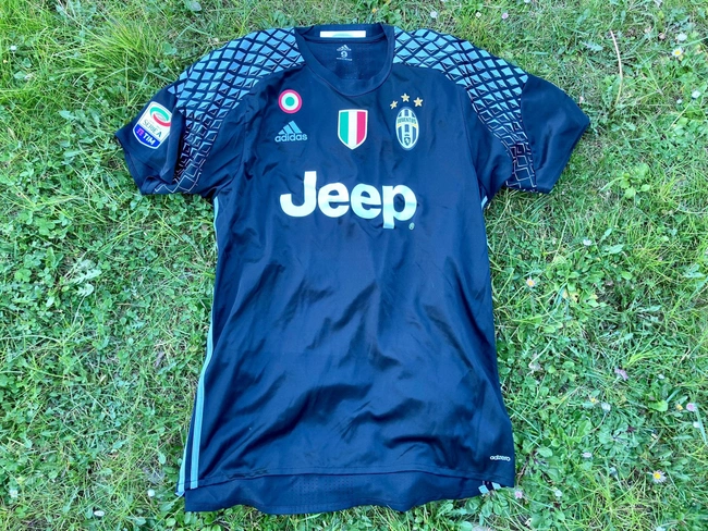 cover image of the auction item