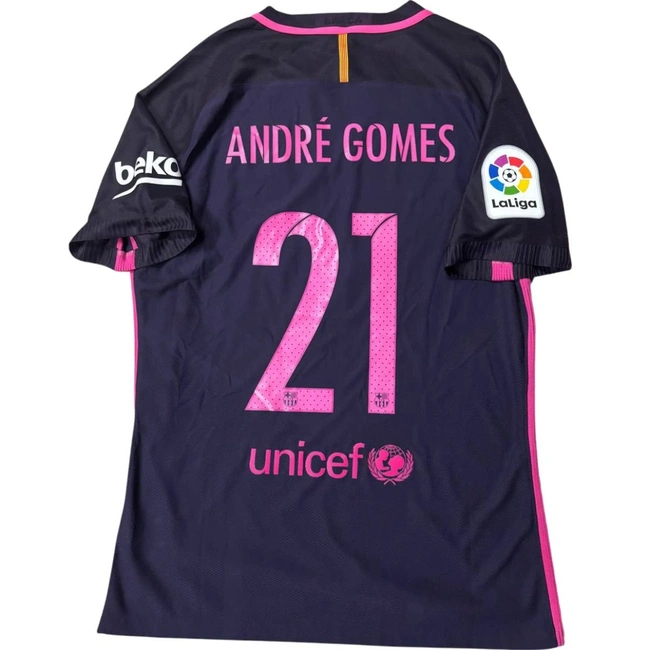 cover image of the auction item