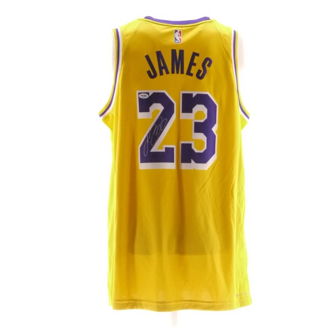 cover image of the auction item