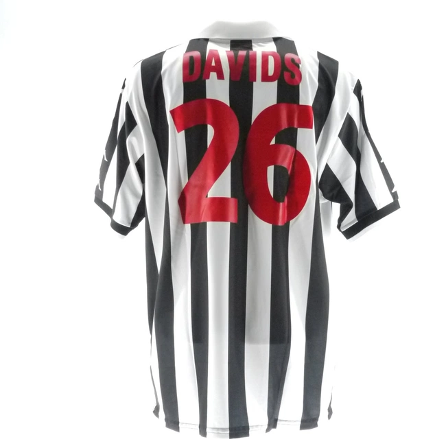 cover image of the auction item