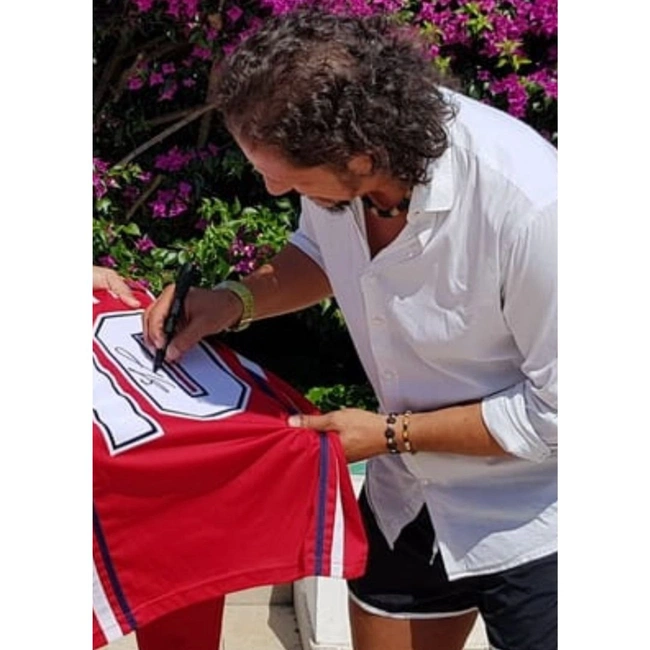 cover image of the auction item