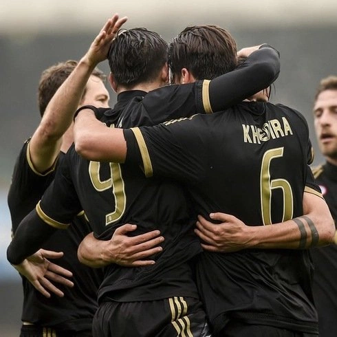 cover image of the auction item