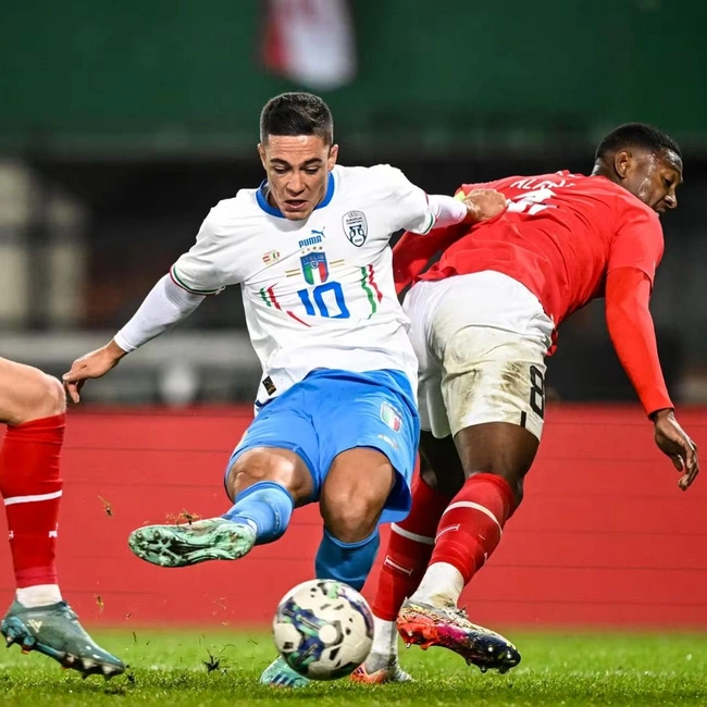 cover image of the auction item