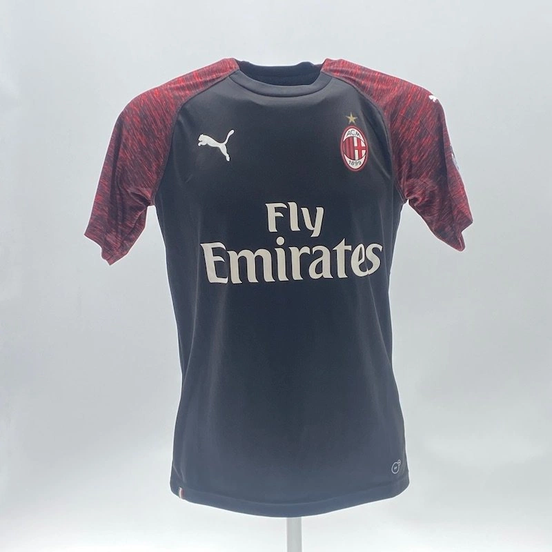 Kessie Milan gara shirt Signed
