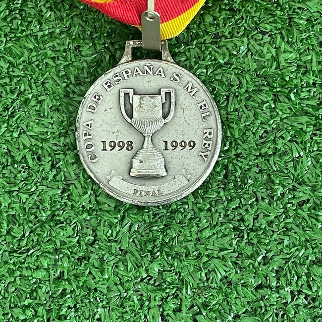 cover image of the auction item