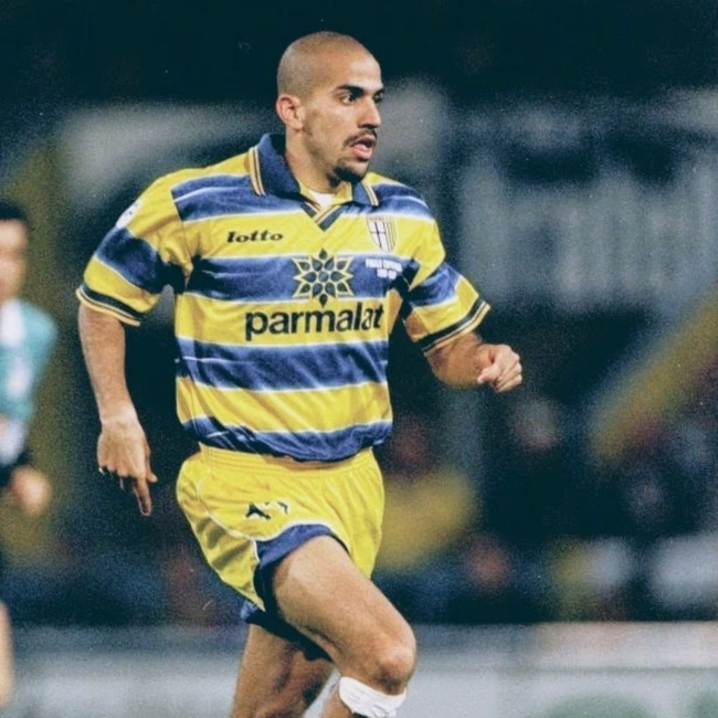 cover image of the auction item