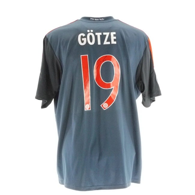 cover image of the auction item