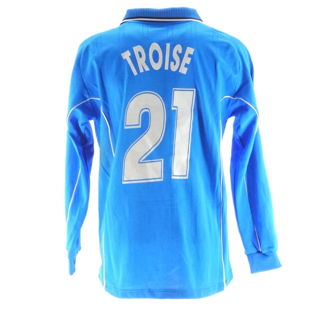 cover image of the auction item