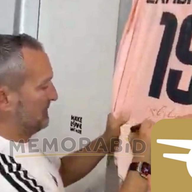 cover image of the auction item