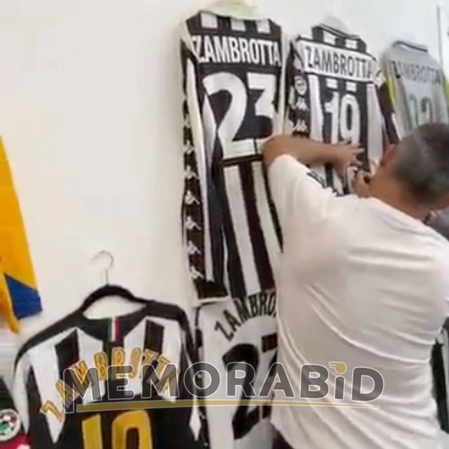 cover image of the auction item