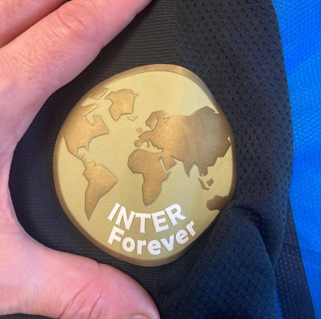 cover image of the auction item