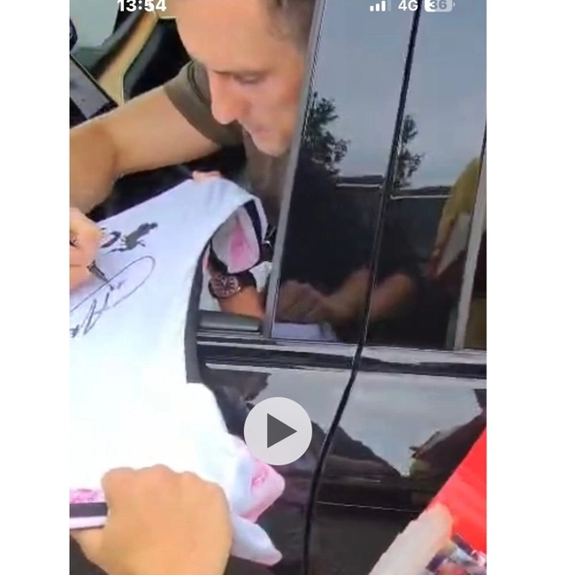 cover image of the auction item