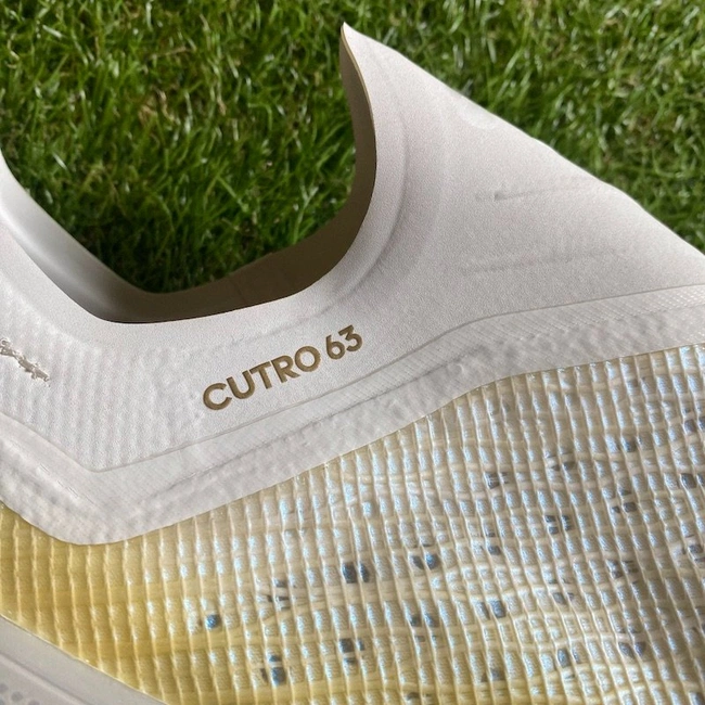 cover image of the auction item