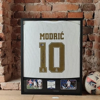 cover image of the auction item