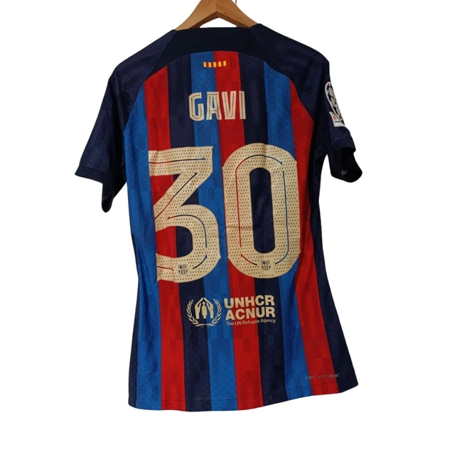 cover image of the auction item