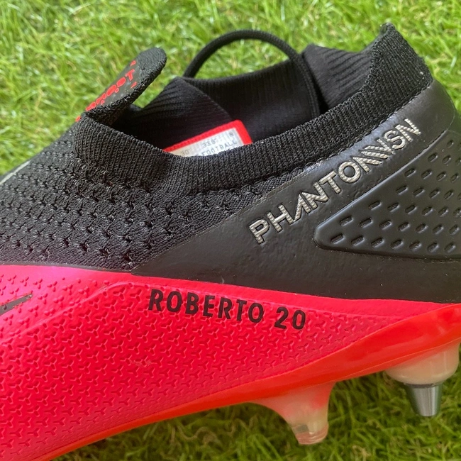 cover image of the auction item