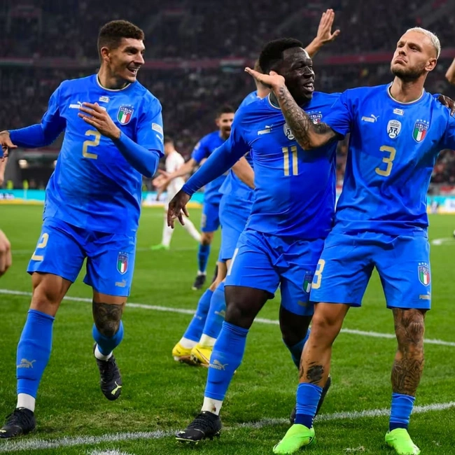 cover image of the auction item