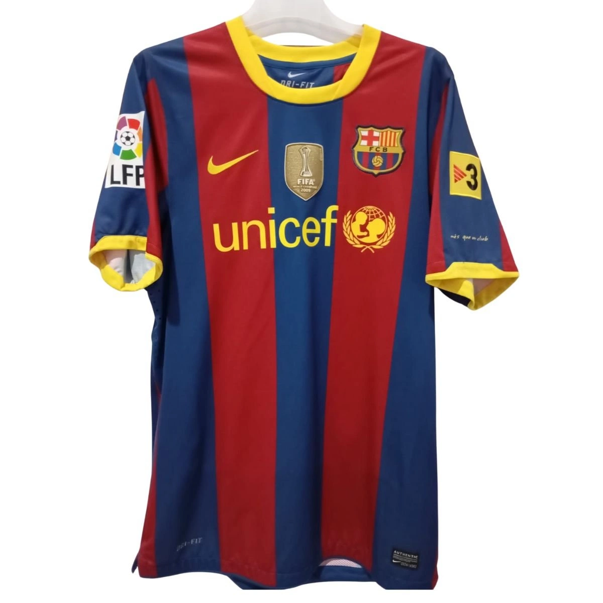 Sergio Busquets Barcelona match shirt