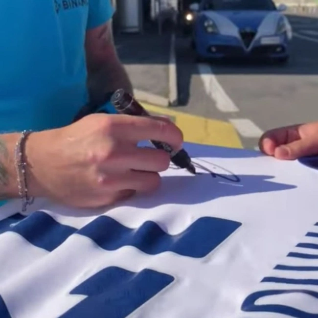 cover image of the auction item