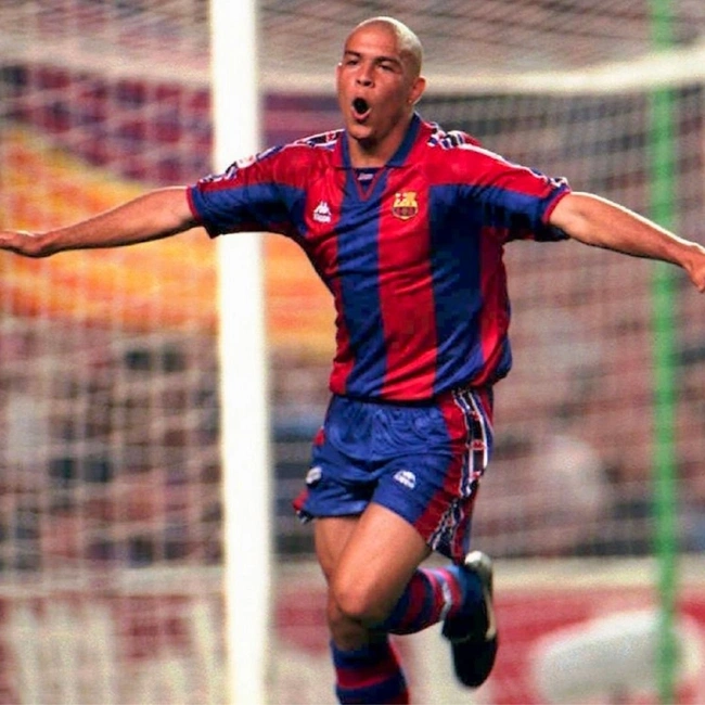 cover image of the auction item