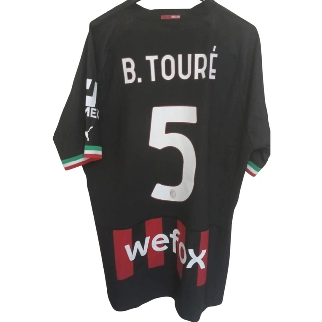 cover image of the auction item