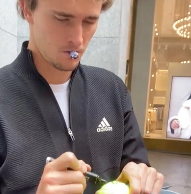 cover image of the auction item