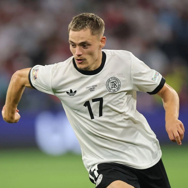 cover image of the auction item