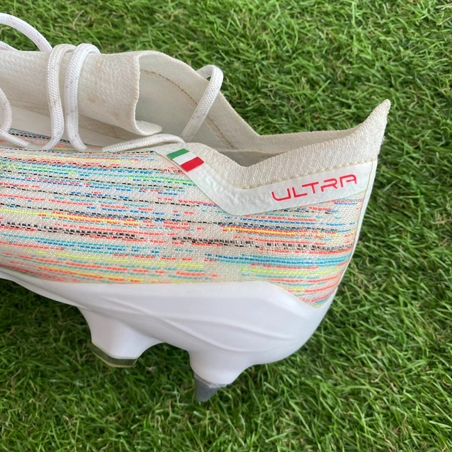 cover image of the auction item