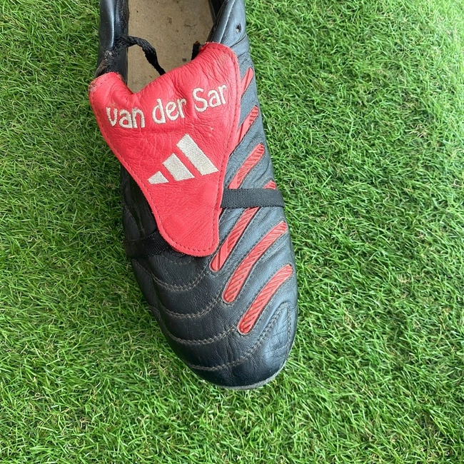 cover image of the auction item