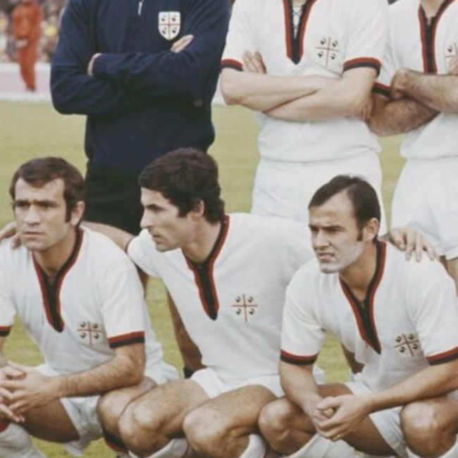 cover image of the auction item