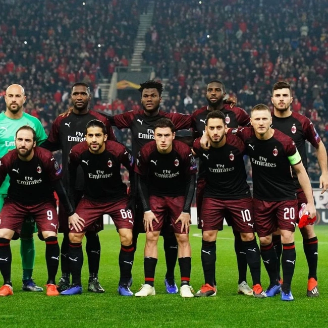 cover image of the auction item