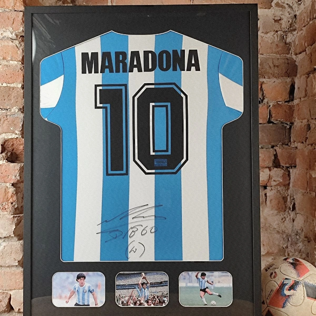cover image of the auction item