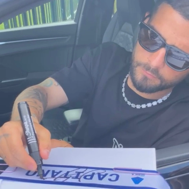 cover image of the auction item