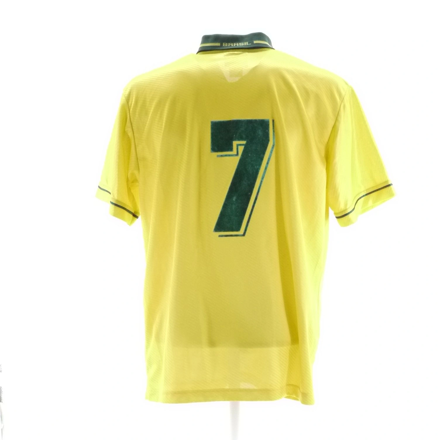 cover image of the auction item
