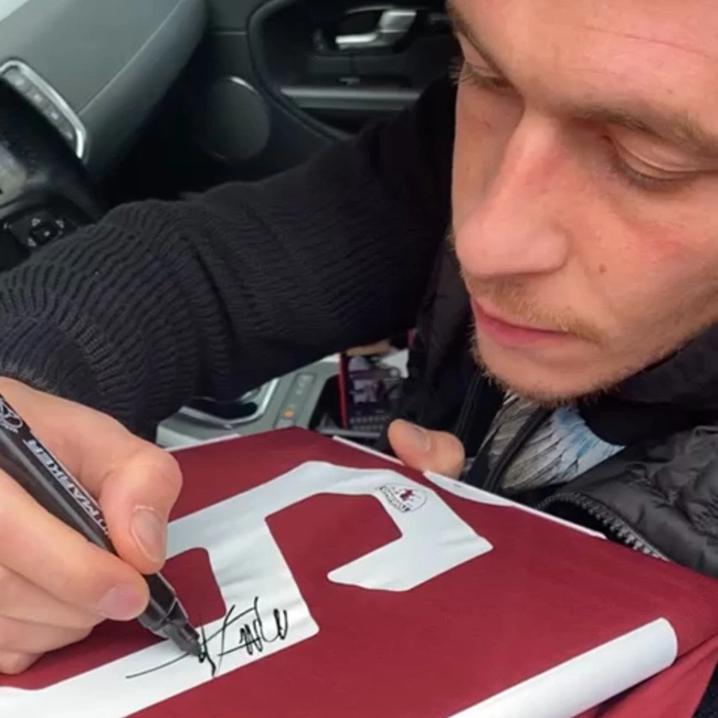 cover image of the auction item