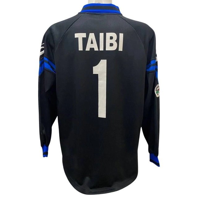 cover image of the auction item