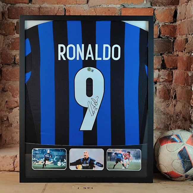 cover image of the auction item