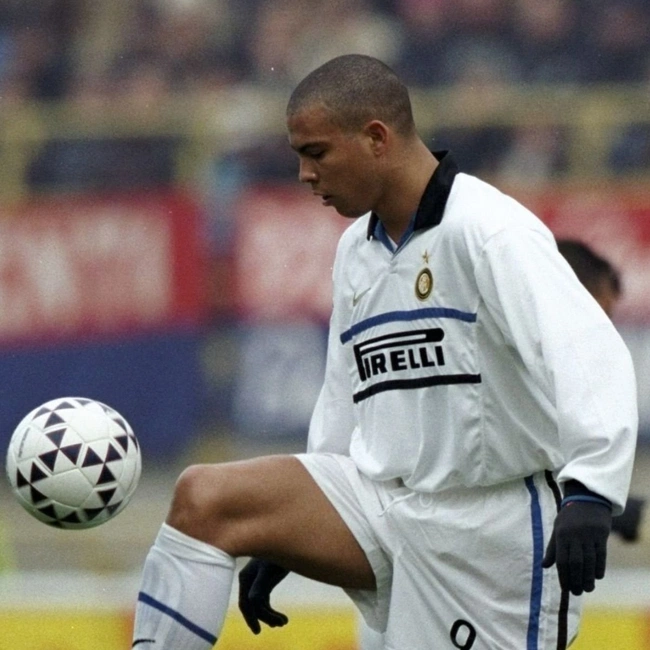 cover image of the auction item