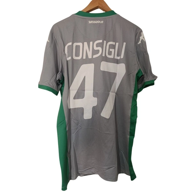 cover image of the auction item