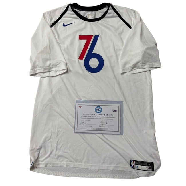 cover image of the auction item