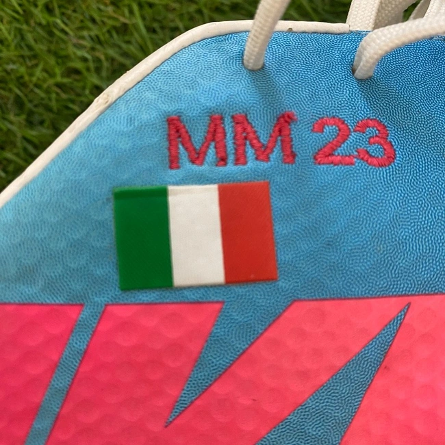 cover image of the auction item