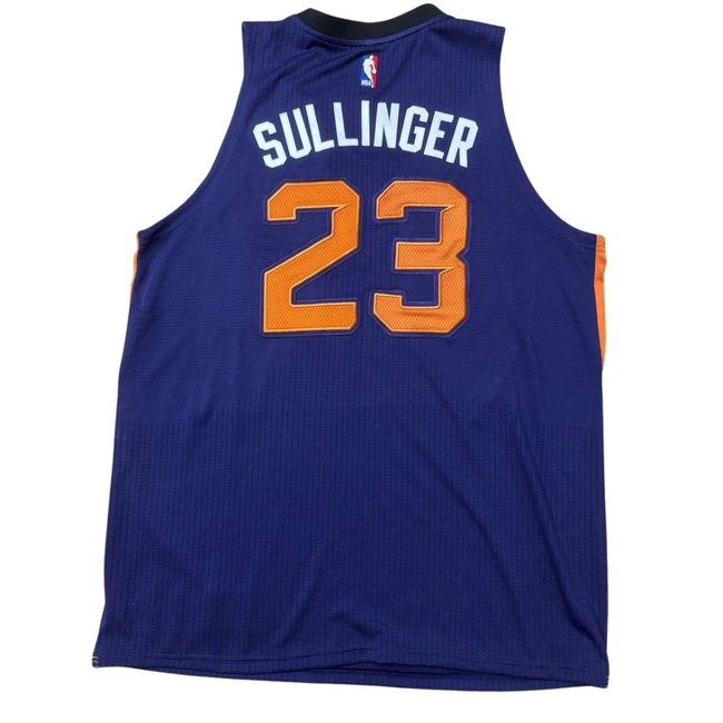 cover image of the auction item