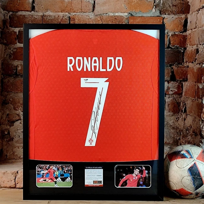 cover image of the auction item